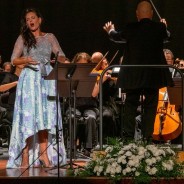 Vanessa Goikoetxea derrocha musicalidad en una noche única acompañada por la OSG