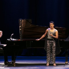 El debut de Samuel Mariño en Galicia llena el Teatro Colón